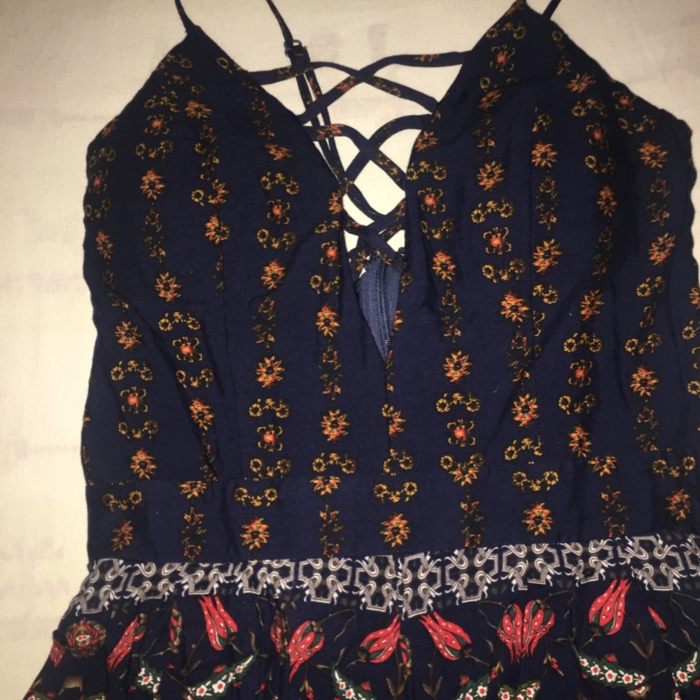 Romper - Picture 2 of 4